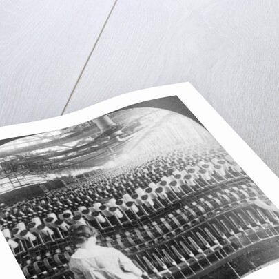 Spinning room, Philadelphia, Pennsylvania by Keystone View Company