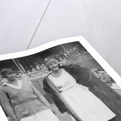 Mrs Mallory (left) and Suzanne Lenglen before their famous first final at the 'new' Wimbledon by Tropical Press