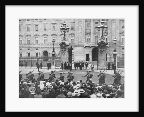 British soldiers marching past Buckingham Palace, London, August 1914 by Anonymous
