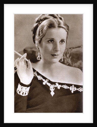 Diana Wynyard, British actress by Anonymous