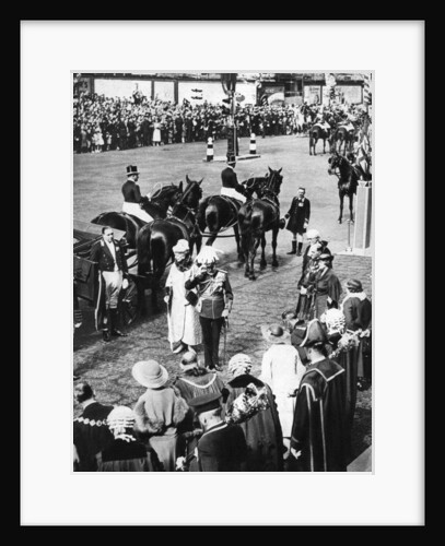 King George V and the mayors of the north London boroughs at Marylebone, Silver Jubilee by Anonymous