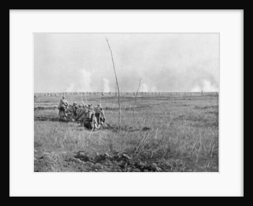 Troops attacking enemy trenches, Chemin des Dames, France, First World War by Anonymous