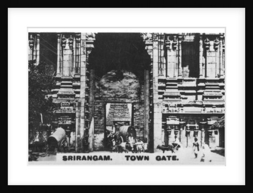 Town gate, Srirangam, India by Anonymous