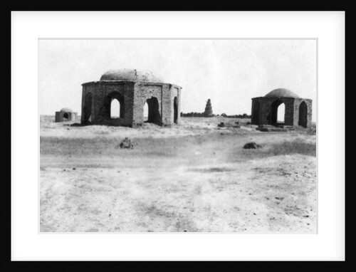 Outside Samarra city, Mesopotamia by Anonymous