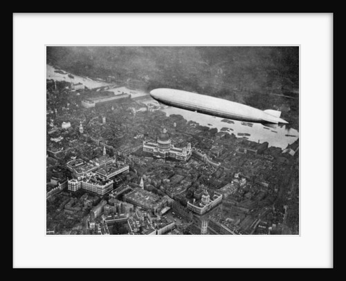 The airship 'Graf Zepplin' over London, August 1931 by Anonymous