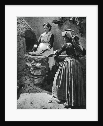 Women at the oven, Sardinia, Italy by Martin Hurlimann