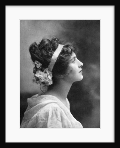 Iris Hoey by Anonymous