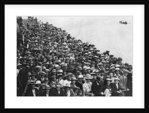 People waiting to go on a boat trip, Bournemouth Pier, August 1921 by Anonymous