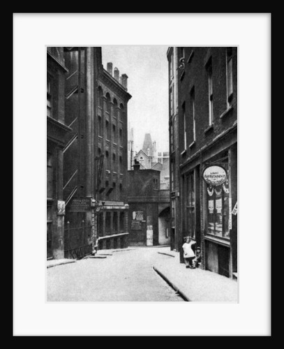 From the Old Bailey looking down the hill of Fleet Lane, London by Anonymous