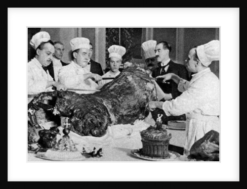 Carving a side of beef at the annual banquet at the Guildhall, London by Anonymous