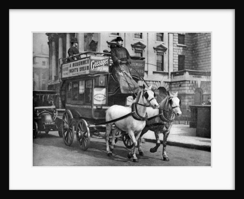 A horse-drawn bus, London by Anonymous