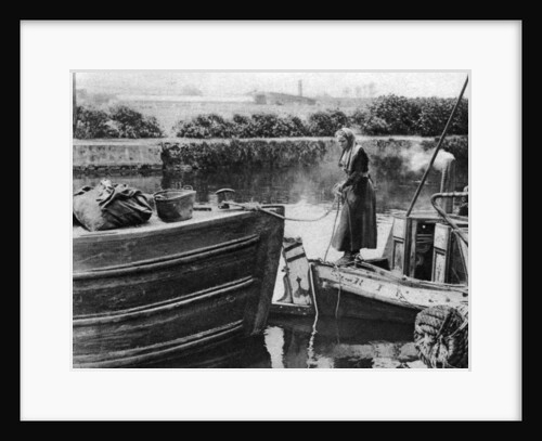 Canal life, London by Anonymous