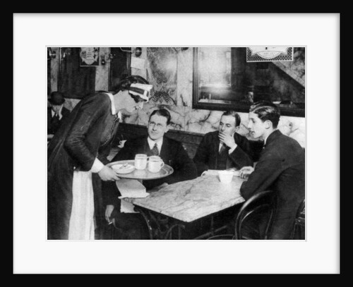 Eleven o'clock coffee, London by Anonymous