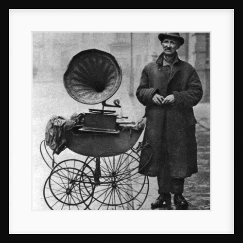 Kerb-side gramophone-player, Holborn, London by Anonymous