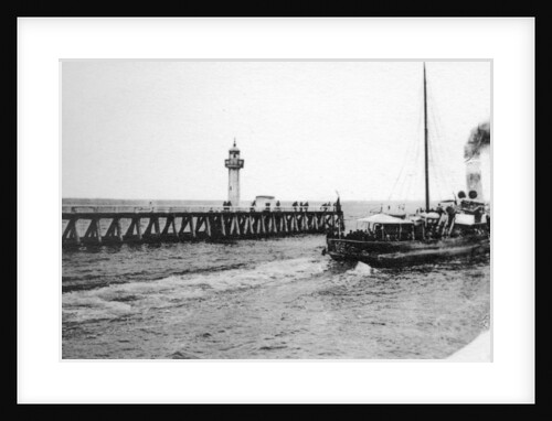 A steamer departing from Trouville for Le Havre, France by Anonymous