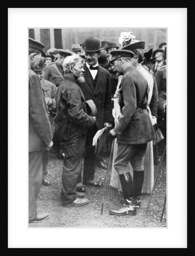 King George V and Queen Mary with a shipwright, Birkenhead, First World War by Anonymous