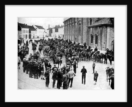 Belgian guns, made by Krupp, preparing for battle near Ghent, Belgium, First World War by Anonymous