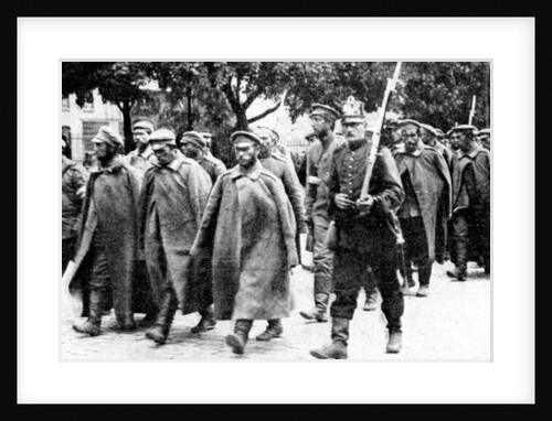 Russian prisoners, East Prussia, First World War by Anonymous