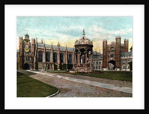 Trinity College fountain, Cambridge, Cambridgeshire by Anonymous