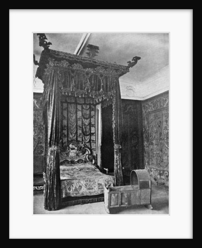 Queen Elizabeth's bed, Haddon Hall, Derbyshire by Anonymous