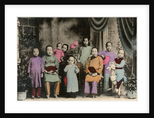 Chinese family, Hong Kong by Anonymous