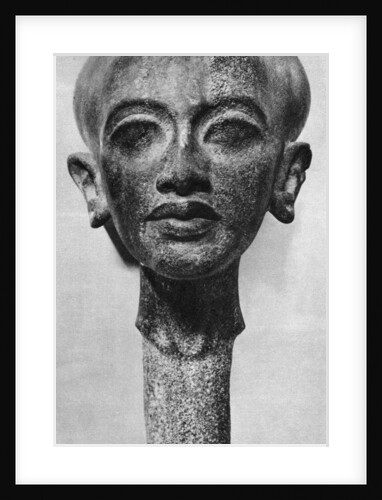 A daughter of King Ikhnaton by Anonymous