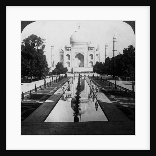 Taj Mahal, Agra, Uttar Pradesh, India by Underwood & Underwood