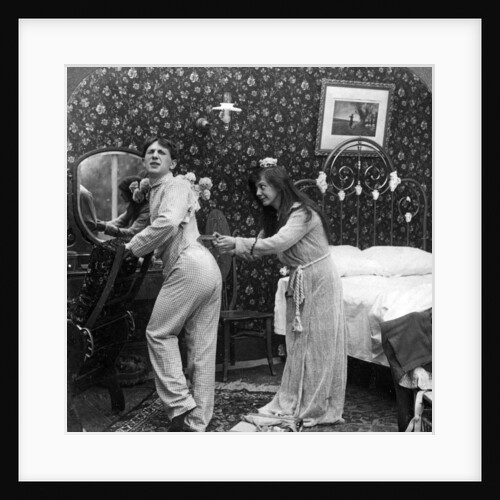 Murderation! Molly, Be Easy by American Stereoscopic Company