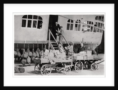 Loading provisions, Zeppelin LZ 127 'Graf Zeppelin' by Anonymous