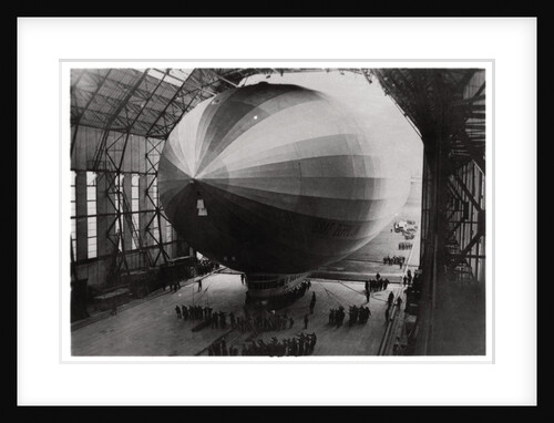 Zeppelin LZ 127 'Graf Zeppelin' entering its hangar by Anonymous