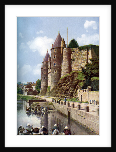 The women of Josselin doing their laundry, Brittany, France by Anonymous