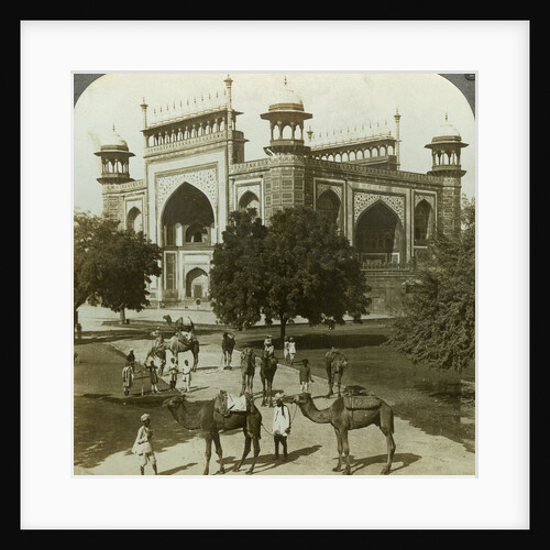 Tomb of Akbar, Sikandarah, Uttar Pradesh, India by Underwood & Underwood