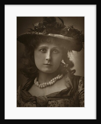 British actress Helen Forsyth in 'Sophia' by Barraud