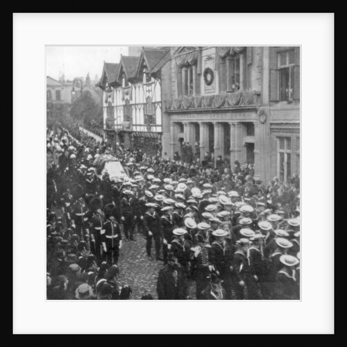 Sailors pulling the gun carriage carrying the coffin of Queen Victoria, Windsor, Berkshire by Anonymous