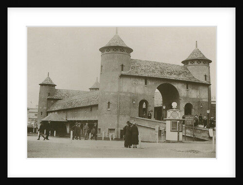 The British Empire Exhibition, old London Bridge by Anonymous