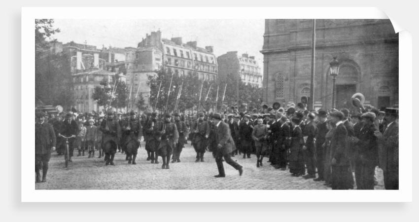 Mobilized French troops marching in Paris, France, August 1914 by Anonymous