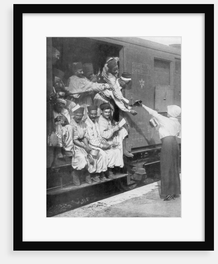 Turkish riflemen en route to the front by train by Anonymous