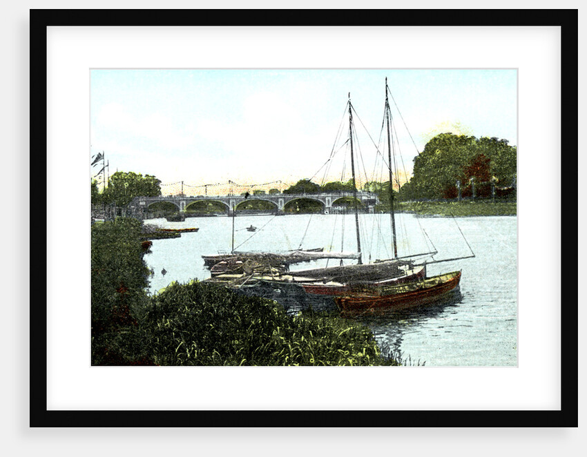 New lock and bridge, Richmond, London by Anonymous
