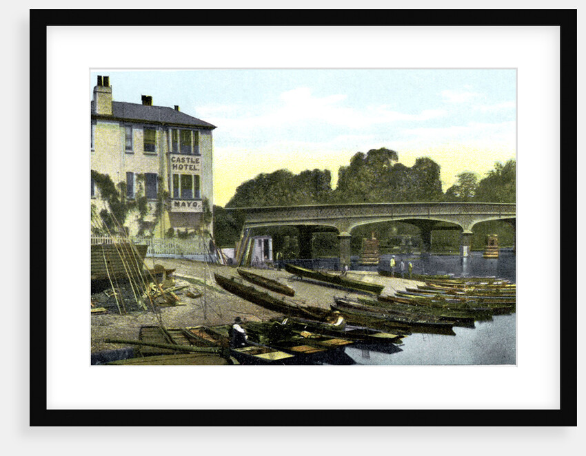 Hampton Court Bridge, London by Anonymous