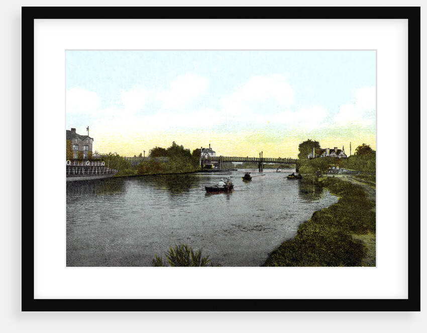 Caversham Bridge, Berkshire by Anonymous