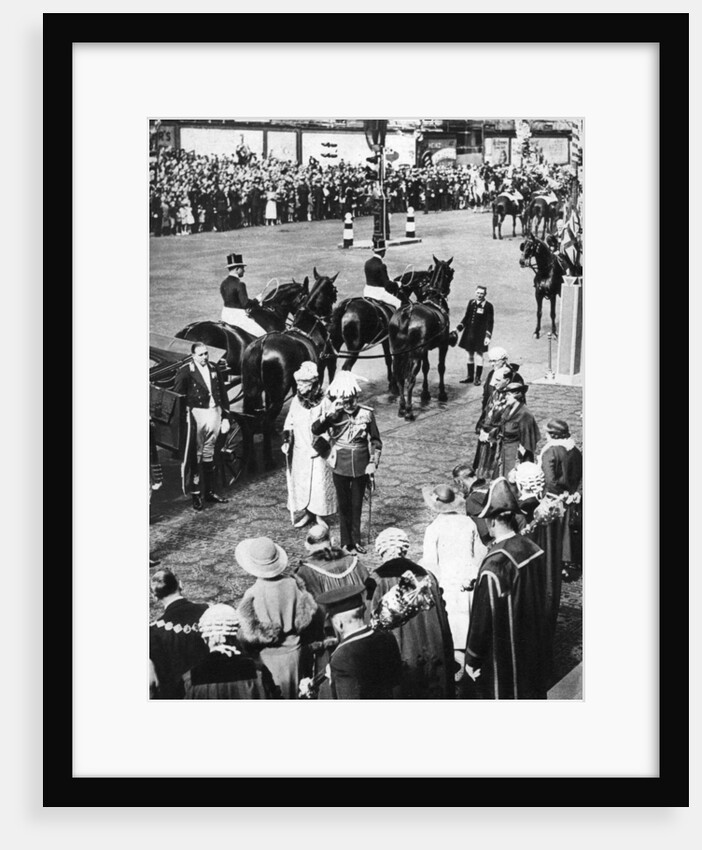 King George V and the mayors of the north London boroughs at Marylebone, Silver Jubilee by Anonymous