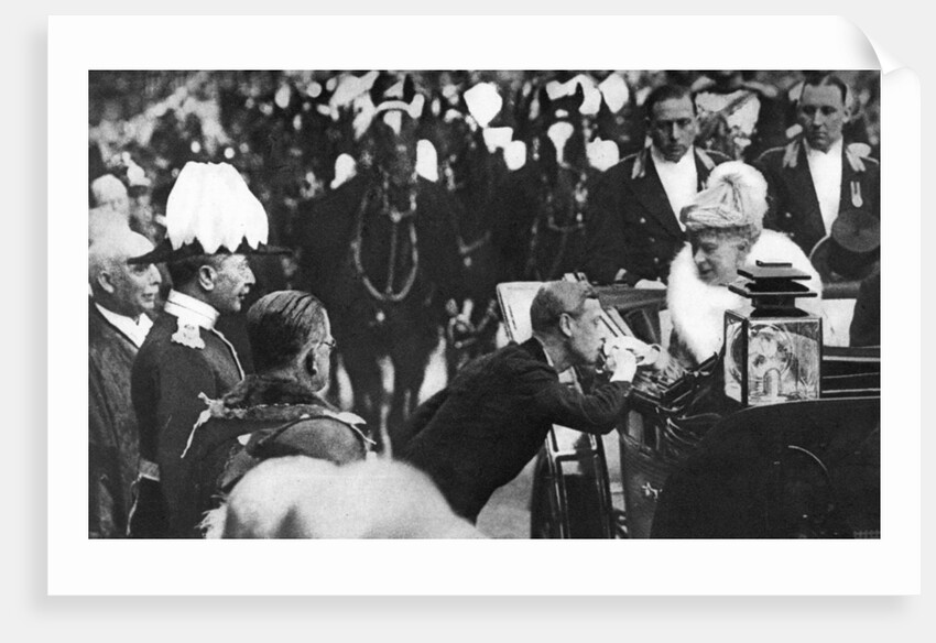 Edward VIII greeting Queen Mary at Windsor by Anonymous