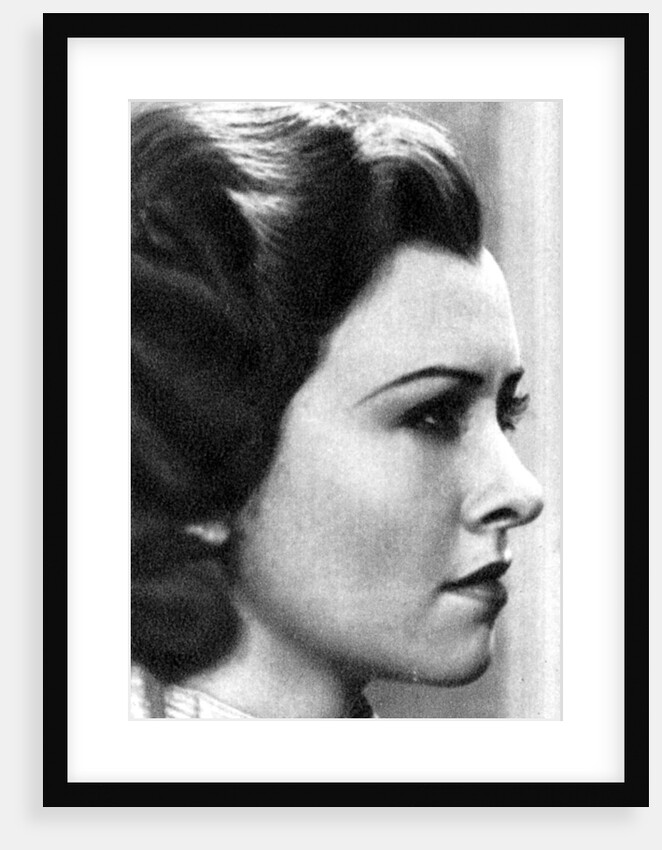 Margaret Lindsay, American actress by Anonymous