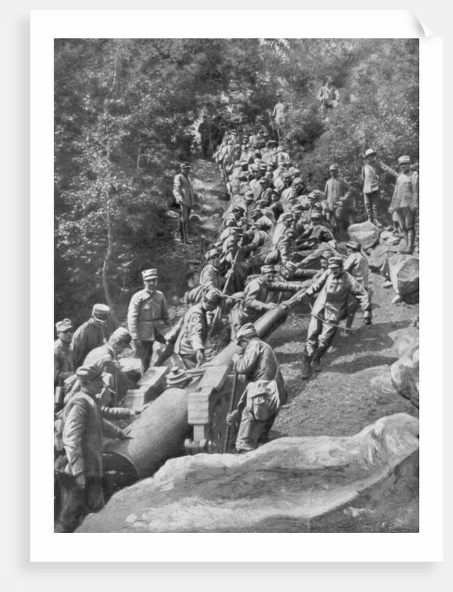 Artillery piece being pulled by 600 soldiers, Second Battle of the Isonzo, World War I by Anonymous