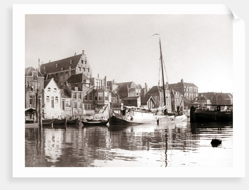 Canal boats, Dordrecht, Netherlands by James Batkin