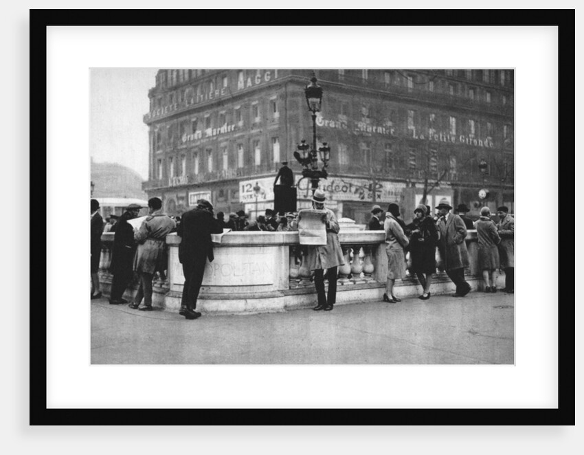 Meeting place at the entrance to a Metro station, Paris by Ernest Flammarion