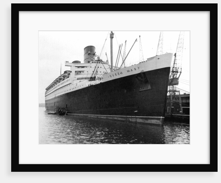 Ocean liner RMS 'Queen Mary' by Anonymous