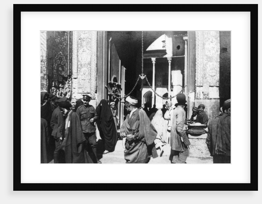 Entrance to Kazimain mosque, Iraq by Anonymous