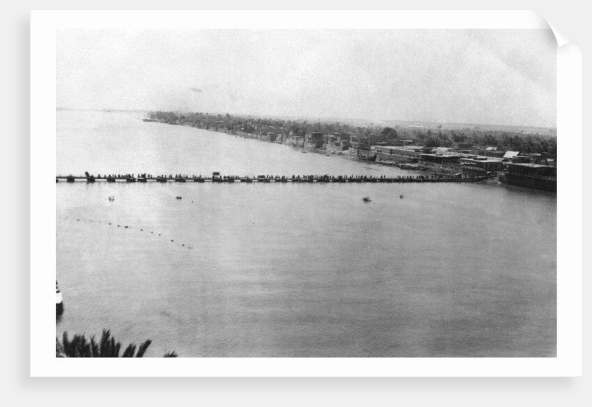Lower pontoon bridge, Baghdad, Mesopotamia, WWI by Anonymous