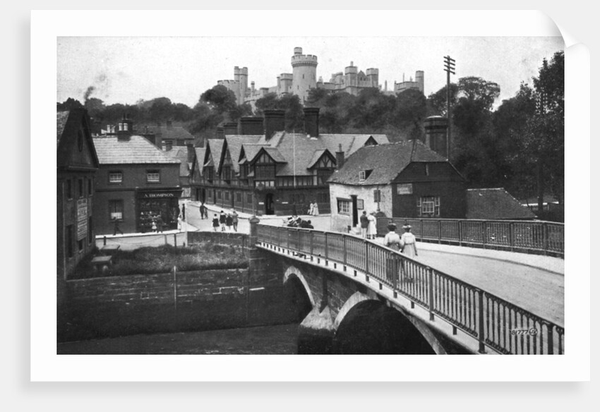 Arundel Castle and bridge, Arundel, West Sussex by Anonymous